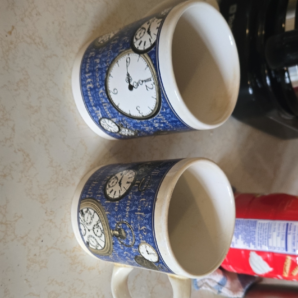 Blue Clock-Print Ceramic Coffee Mug - Classic Home Dining